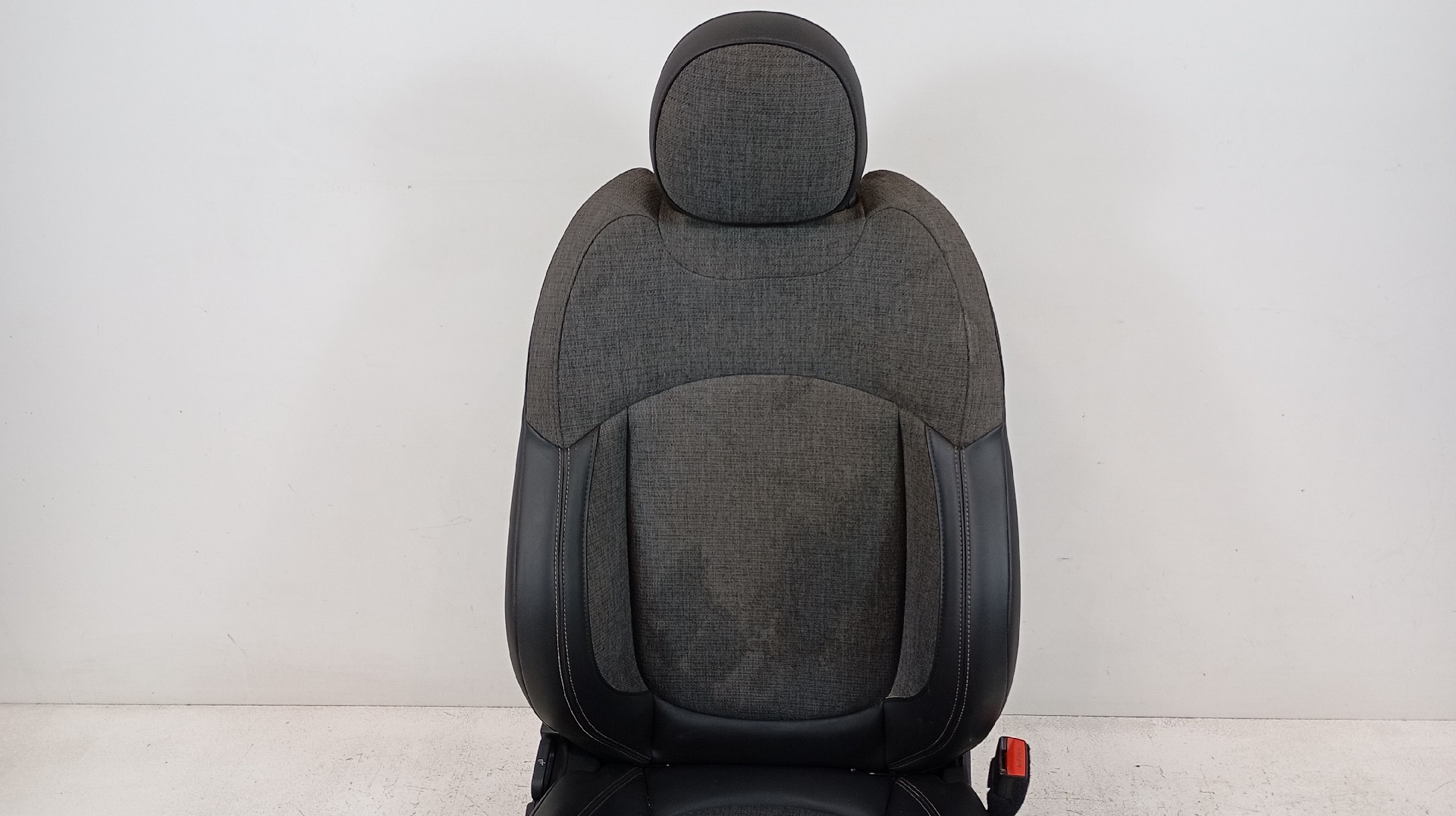 Bancos MINI COOPER SE Imagem-10