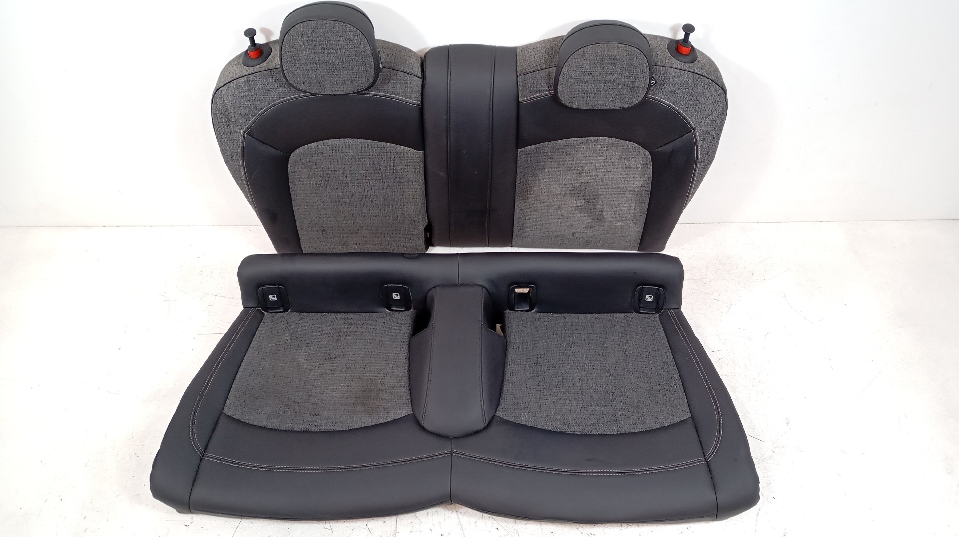 Bancos MINI COOPER SE Imagem-17