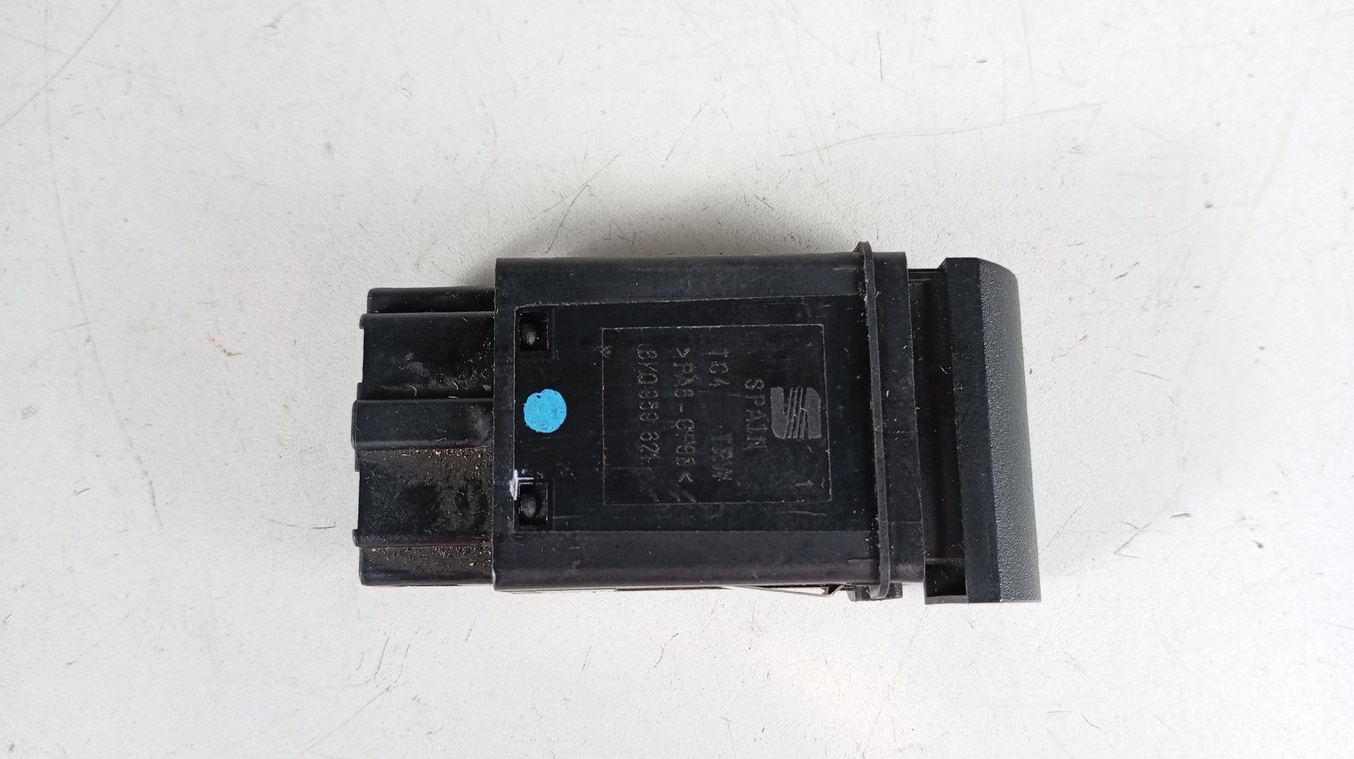 Interruptor Desembaciador SEAT IBIZA II (6K1) | 93 - 02 Imagem-1