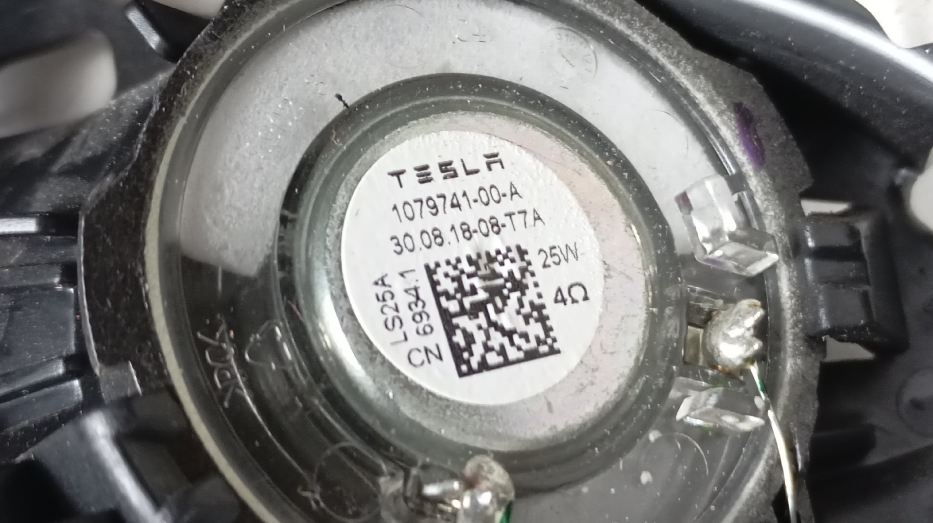 Coluna Tweeter TESLA MODEL 3 (5YJ3) | 17 -  Imagem-3