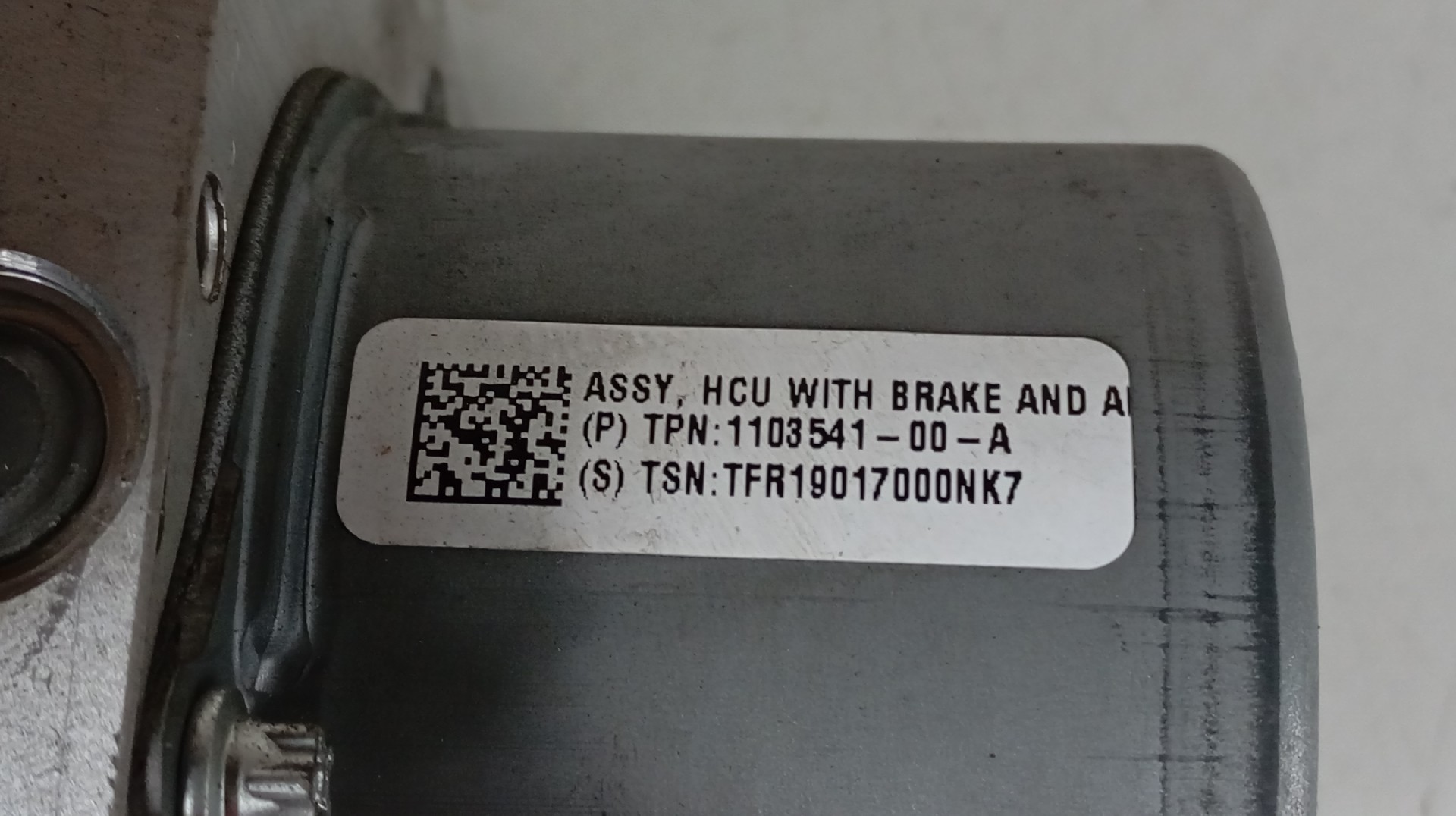 ABS TESLA MODEL 3 (5YJ3) | 17 -  Imagem-4