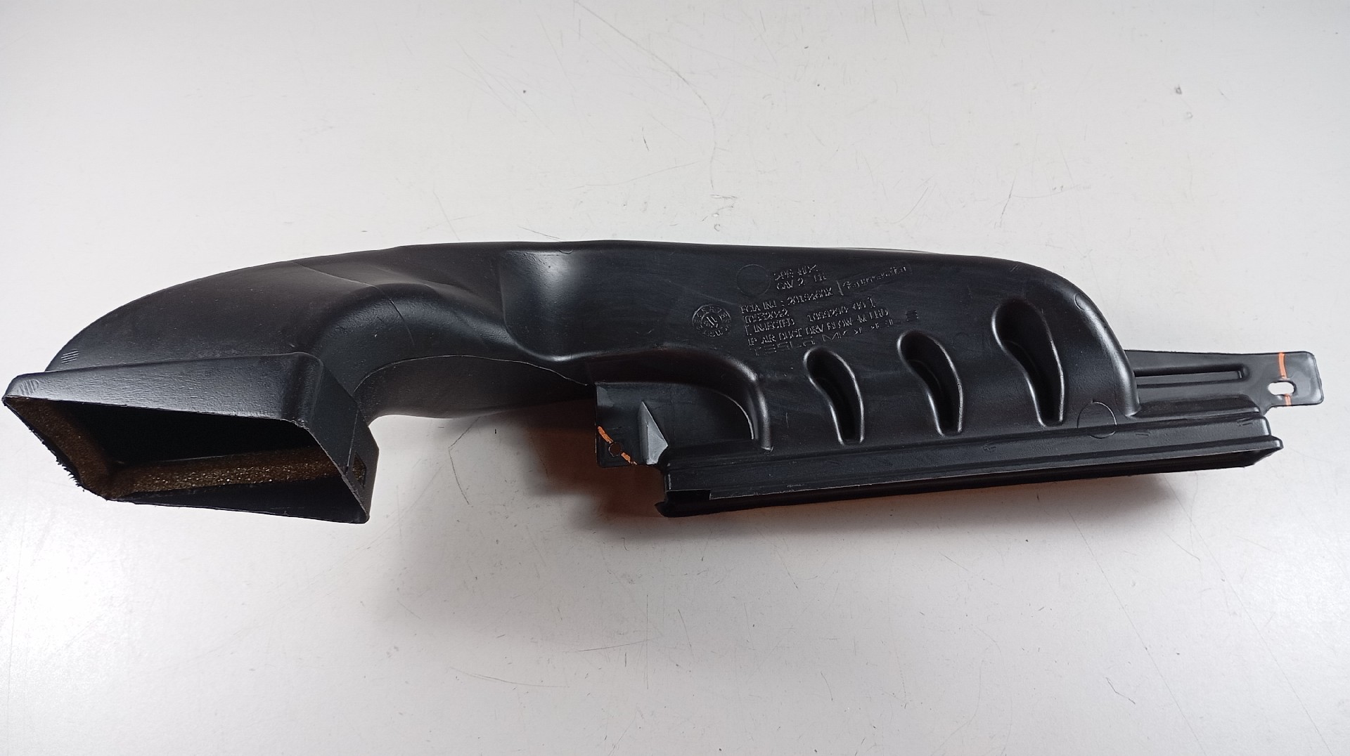 Tubo Conduta Ar TESLA MODEL 3 (5YJ3) | 17 -  Imagem-1