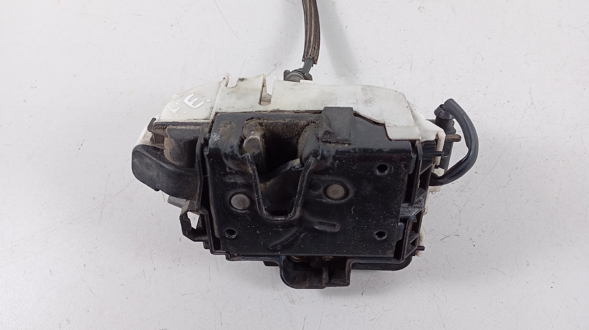 Fecho da Porta Frente Esquerda SEAT IBIZA II (6K1) | 93 - 02 Imagem-1