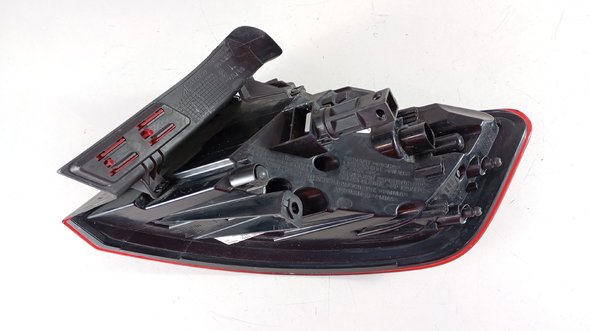 Farolim Stop Esquerdo AUDI A3 Sportback (8VA, 8VF) | 12 -  Imagem-2