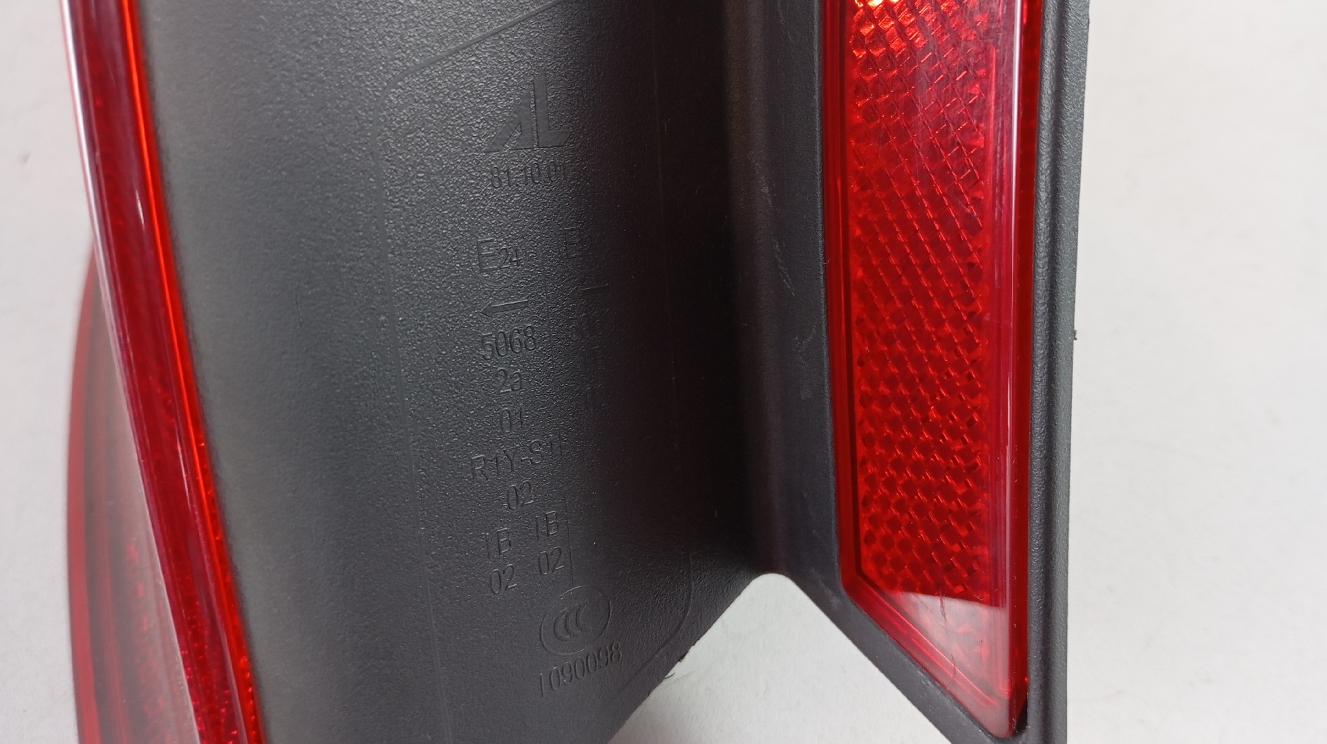 Farolim Stop Esquerdo AUDI A3 Sportback (8VA, 8VF) | 12 -  Imagem-1