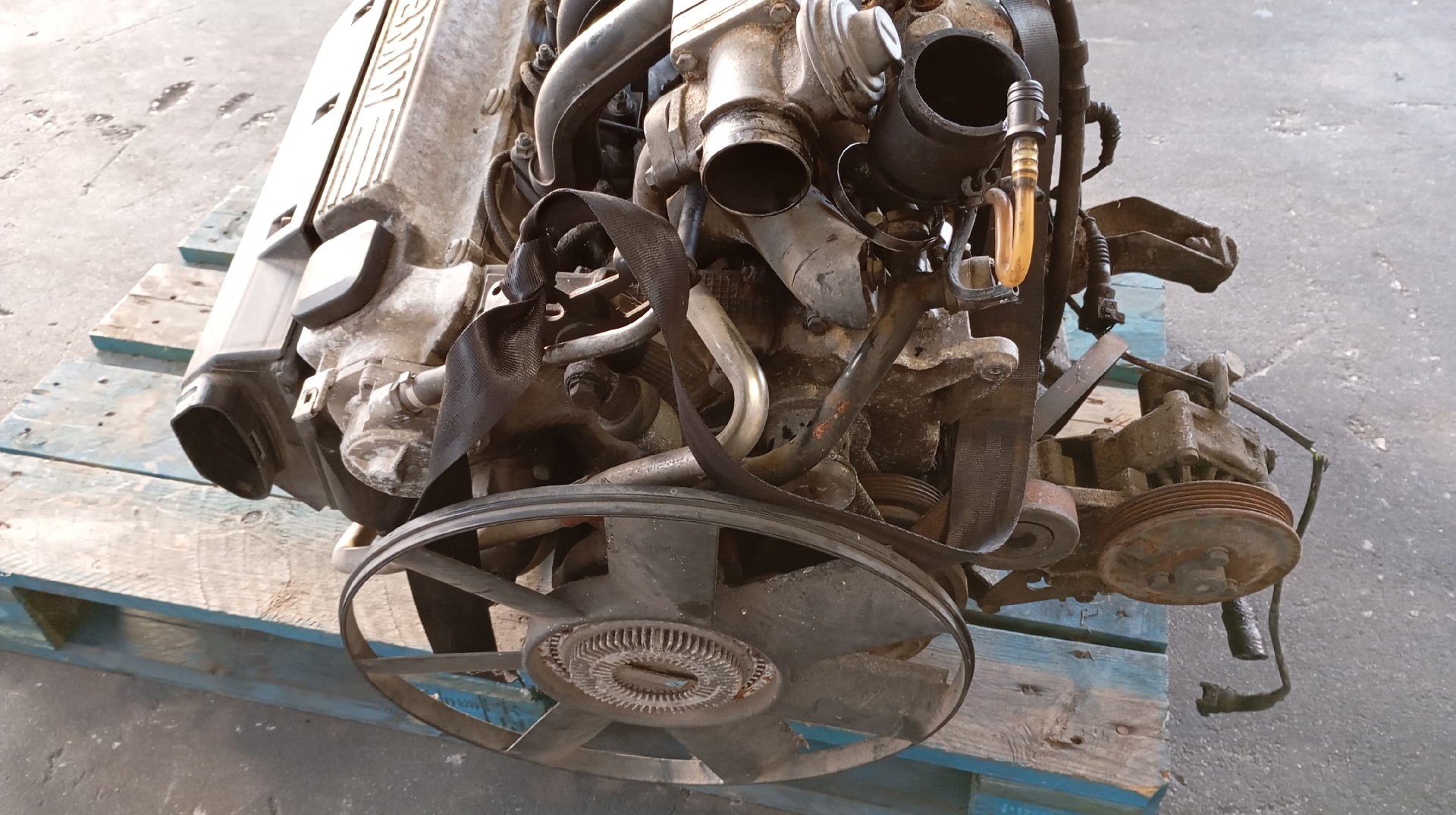 Motor  BMW 318 tds Touring (E36) Imagem-3