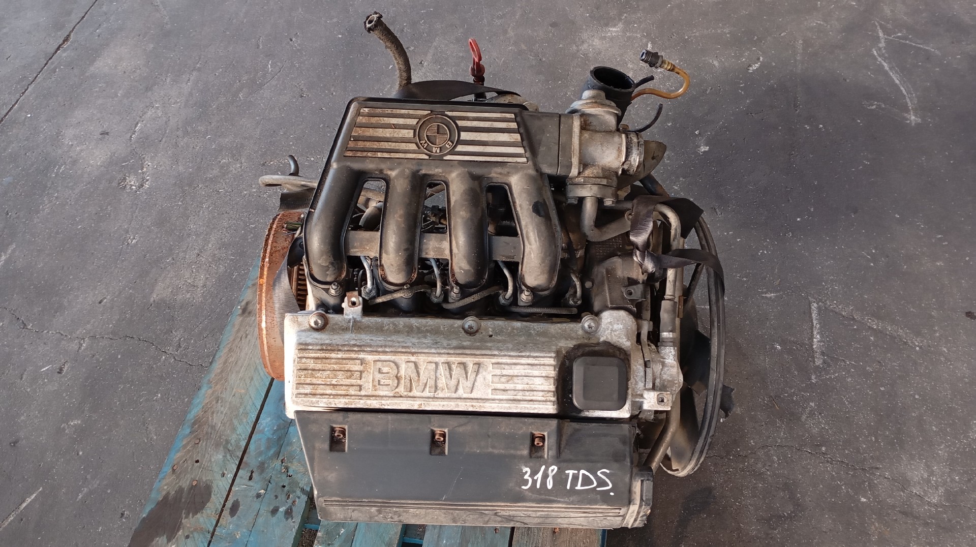 Motor  BMW 318 tds Touring (E36)