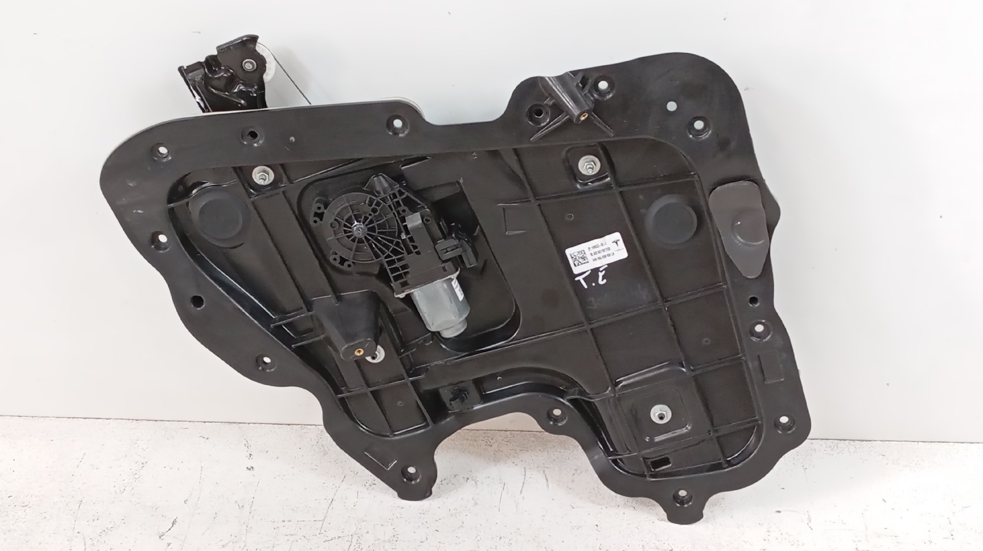 Motor Elevador Vidro Traseiro Esquerdo TESLA MODEL 3 (5YJ3) | 17 -  Imagem-1
