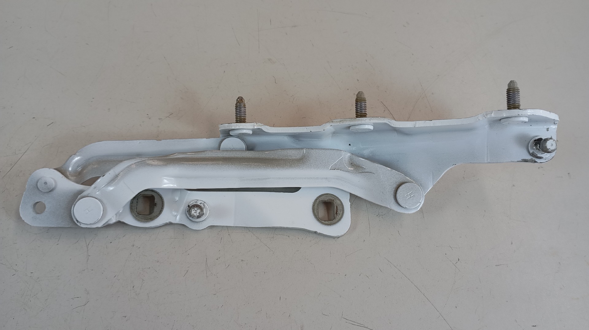 Dobradiças da Mala TESLA MODEL 3 (5YJ3) | 17 -  Imagem-1