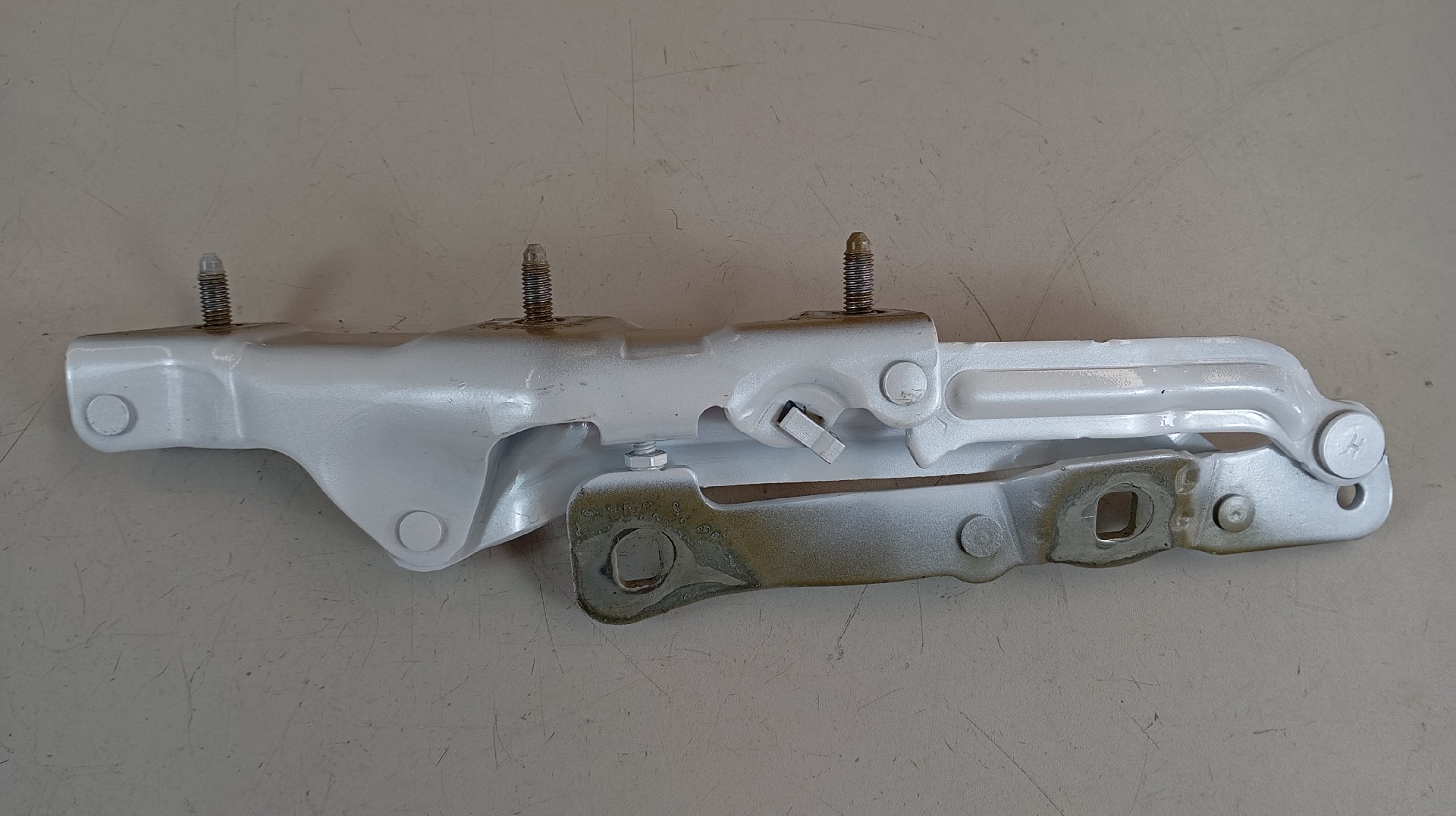 Dobradiças da Mala TESLA MODEL 3 (5YJ3) | 17 - 