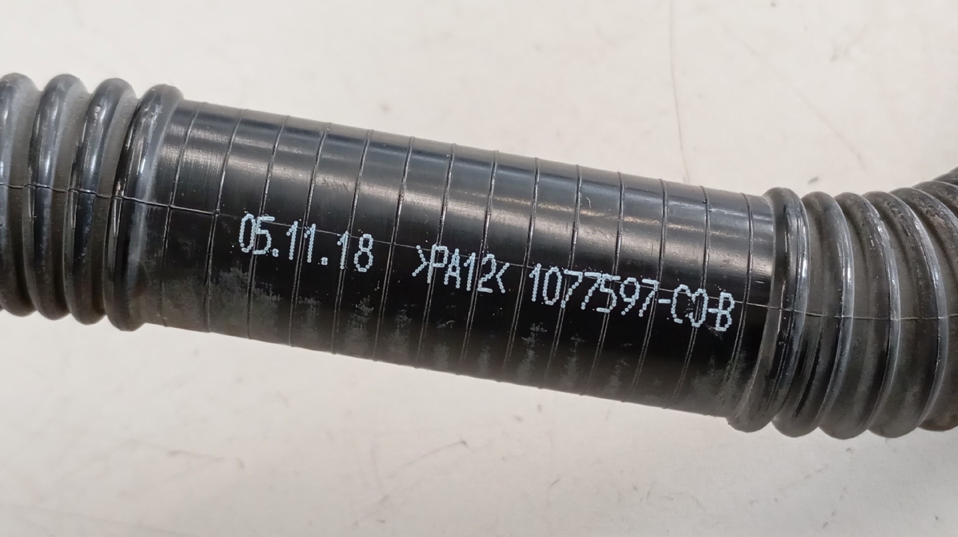 Tubo TESLA MODEL 3 (5YJ3) | 17 -  Imagem-1