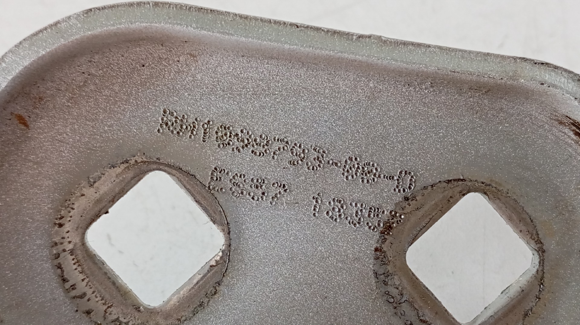 Dobradiça do Capot TESLA MODEL 3 (5YJ3) | 17 -  Imagem-2