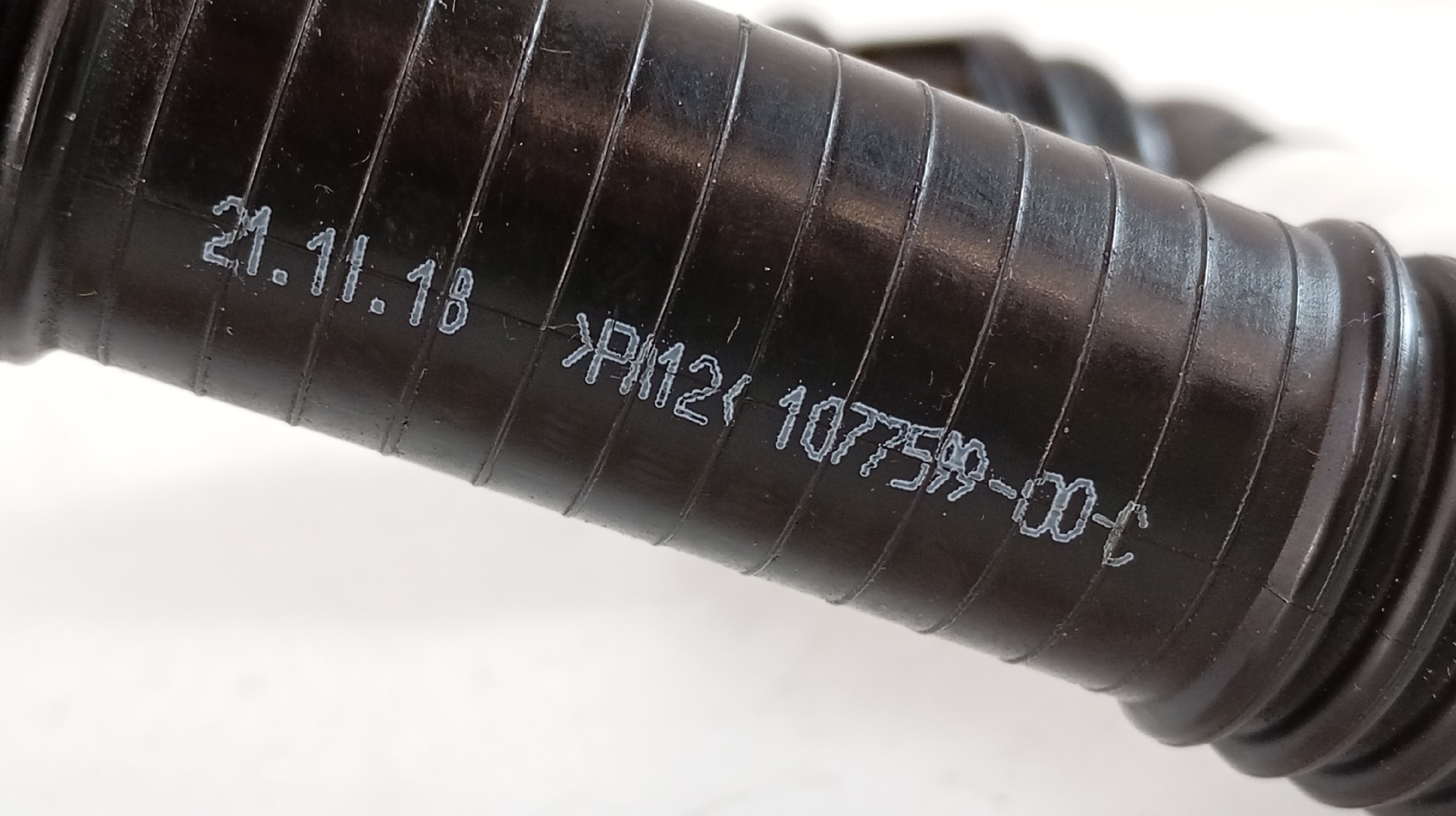 Tubo TESLA MODEL 3 (5YJ3) | 17 -  Imagem-1