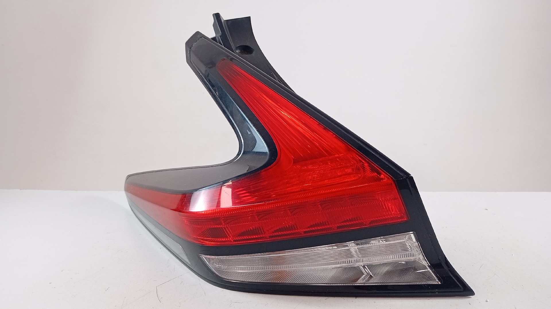 Farolim Stop Esquerdo NISSAN LEAF (ZE1_) | 17 - 