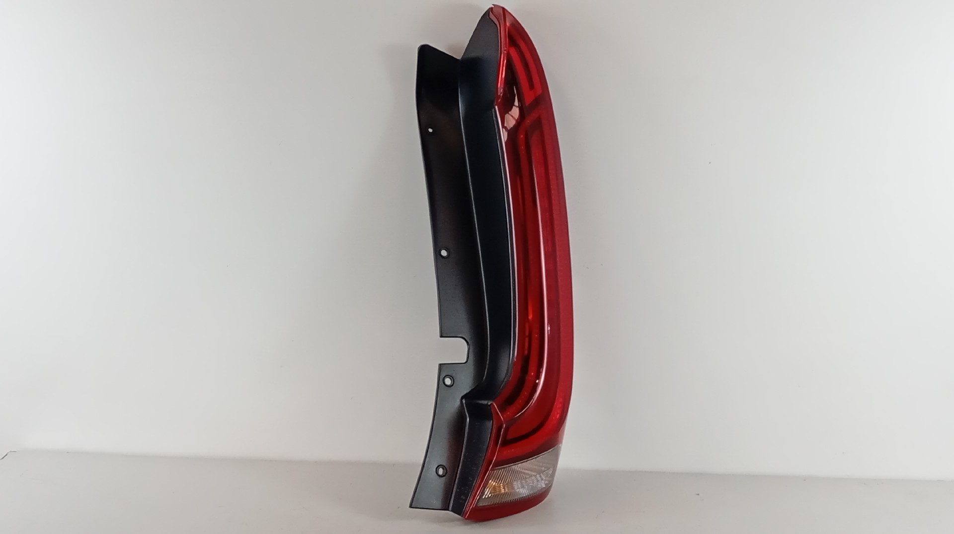 Farolim Stop Direito KIA SOUL III (SK3) | 19 - 