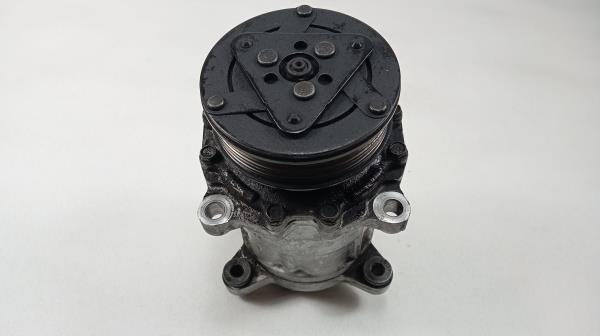 Compressor do Ar Condicionado VOLKSWAGEN POLO (6N2) | 99 - 01 Imagem-3