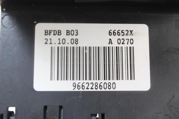 Caixa de Fusíveis PEUGEOT 308 CC (4B_) | 09 - 15 Imagem-5