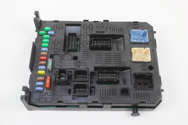 Caixa de Fusíveis Externa PEUGEOT 308 CC (4B_) | 09 - 15