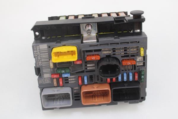 Caixa de Fusíveis PEUGEOT 308 CC (4B_) | 09 - 15