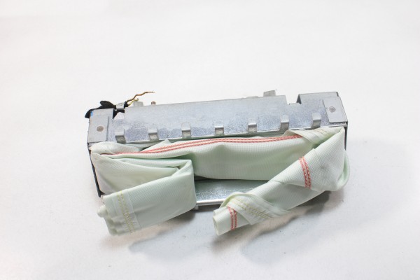 Knee airbag PEUGEOT 407 SW SE HDI Imagem-2