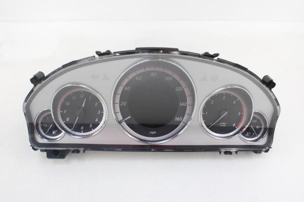 Quadrante MERCEDES-BENZ E 220 CDI
