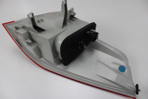 Farolim Stop Esquerdo PEUGEOT 508 RXH Imagem-1