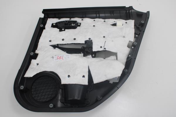 Quartela / Forra Porta Traseira Esquerda NISSAN LEAF (ZE1_) | 17 -  Imagem-1