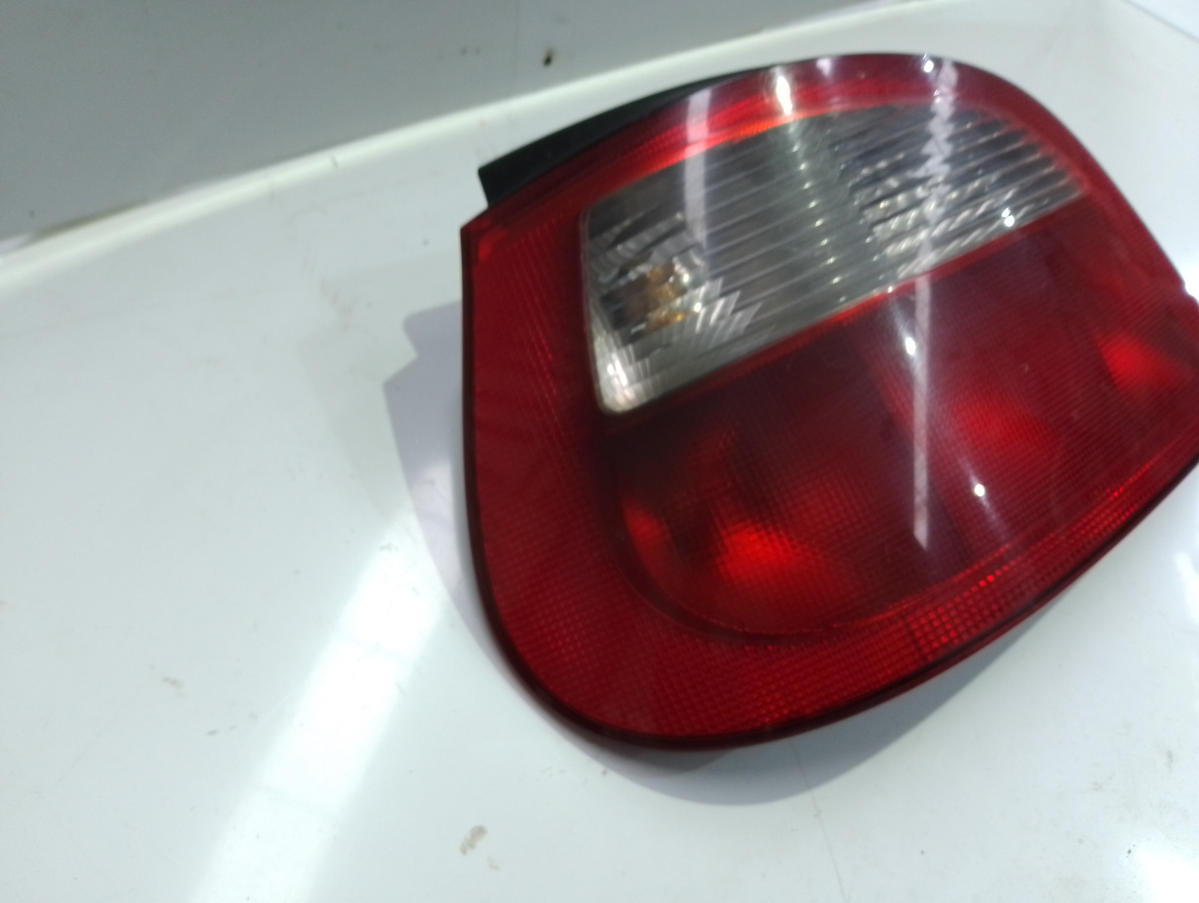 Farolim Stop Esq RENAULT MEGANE I (BA0/1_) | 95 - 04 Imagem-2