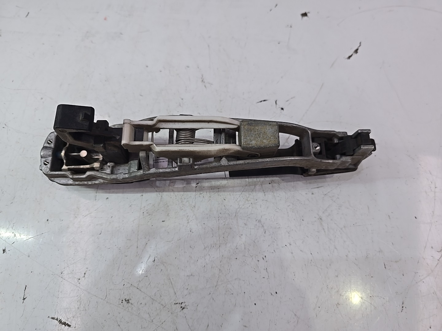 Puxador de Porta Trás Direita MERCEDES-BENZ E-CLASS (W124) | 93 - 96 Imagem-1