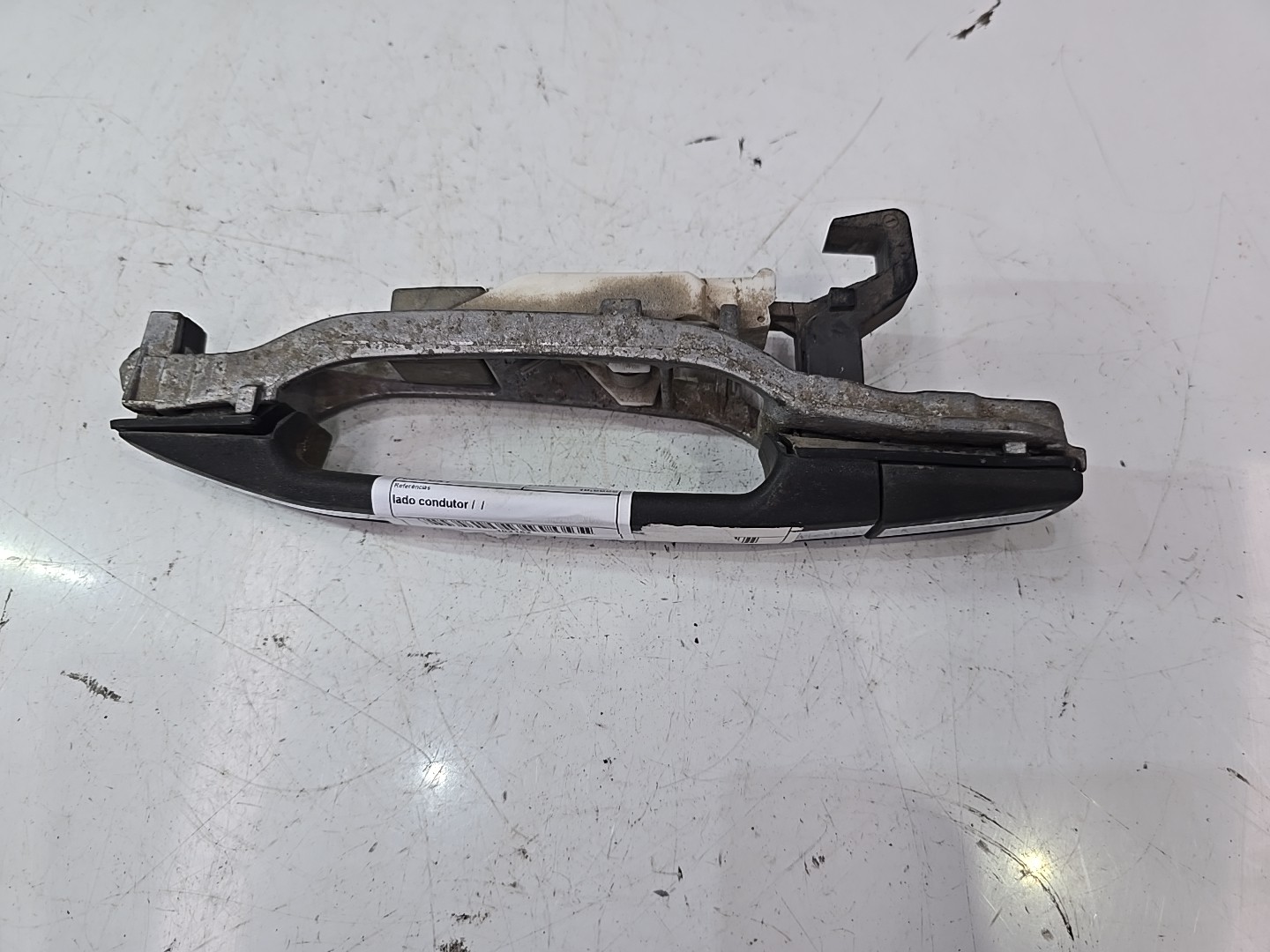Puxador de Porta Trás Esquerda MERCEDES-BENZ E-CLASS (W124) | 93 - 96 Imagem-1