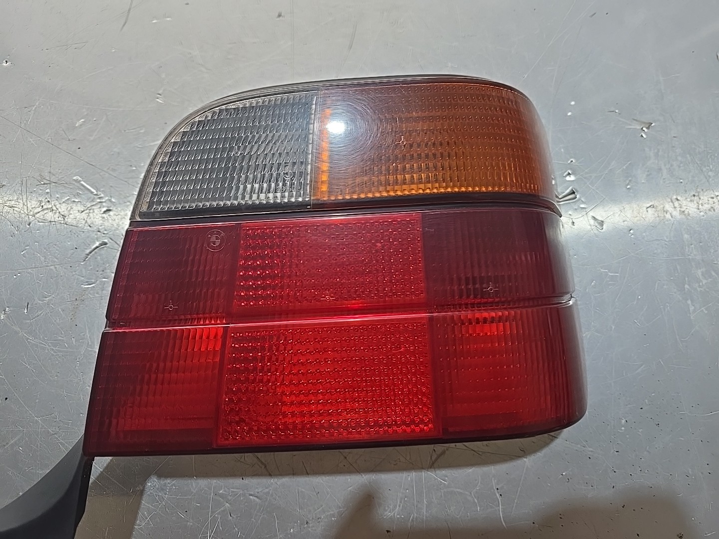 Farolim Stop Dto BMW 3 Touring (E36) | 94 - 99 Imagem-1