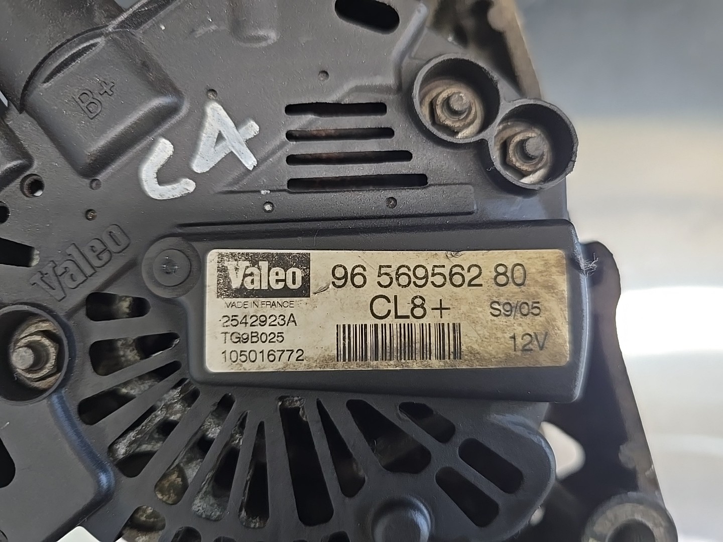 Alternador CITROEN C4 I (LC_) | 04 - 13 Imagem-1