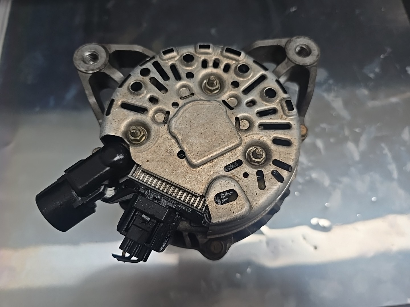 Alternador FORD FIESTA V (JH_, JD_) | 01 - 14 Imagem-1