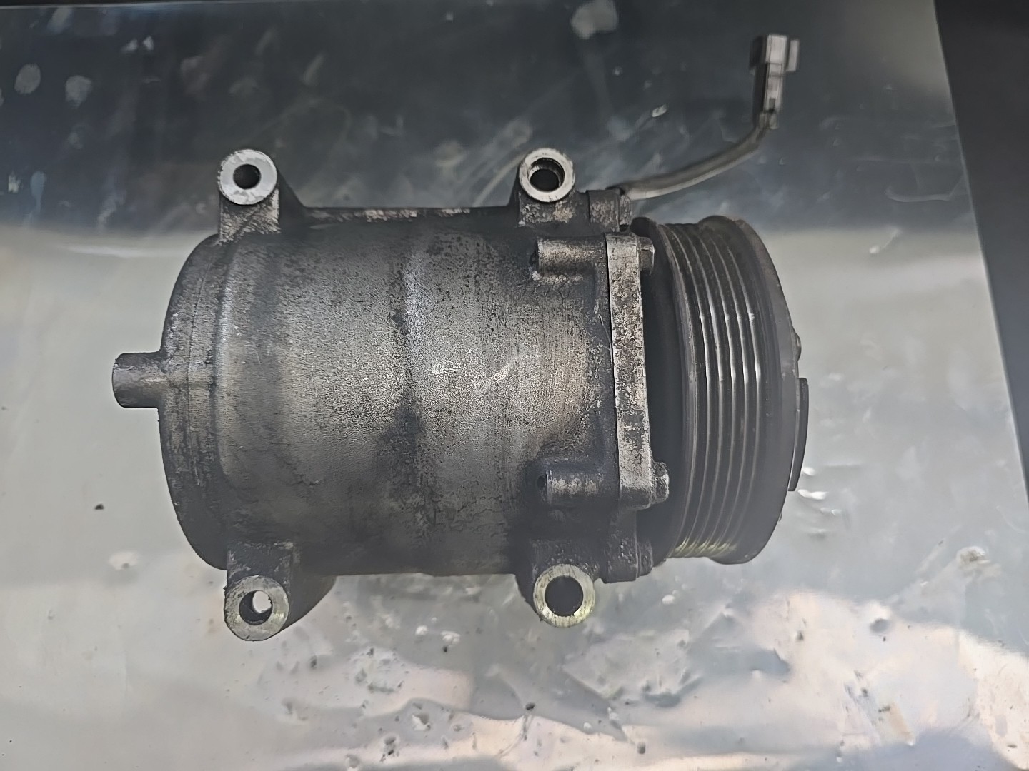 Compressor do Ar condicionado FORD FIESTA VI (CB1, CCN) | 08 -  Imagem-4