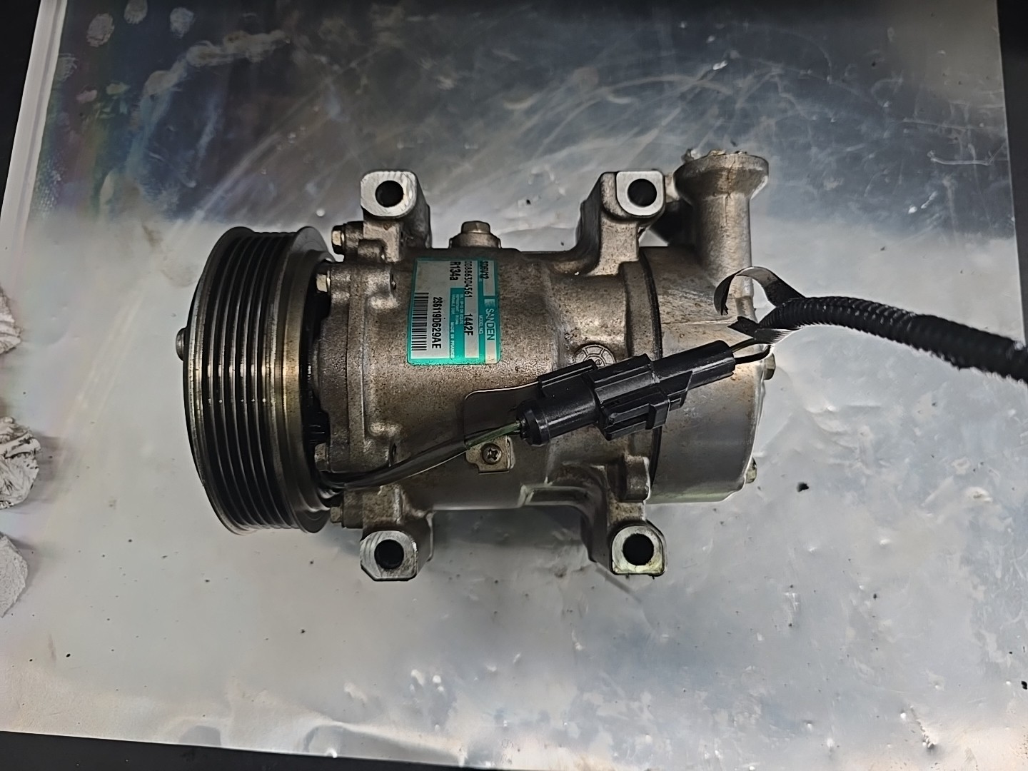 Compressor do Ar condicionado FORD FIESTA IV (JA_, JB_) | 95 - 02 Imagem-2