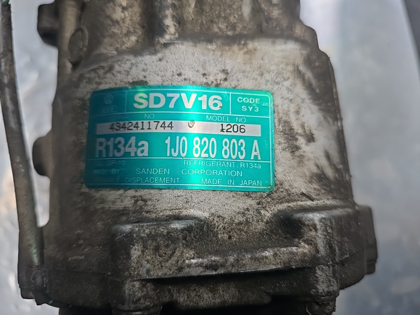Compressor do Ar condicionado VOLKSWAGEN GOLF IV (1J1) | 97 - 07 Imagem-1
