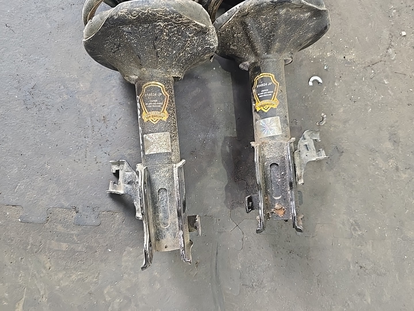 PACK DE SUSPENSÃO / AMORTECEDORES OPEL CORSA C (X01) | 00 - 09 Imagem-1
