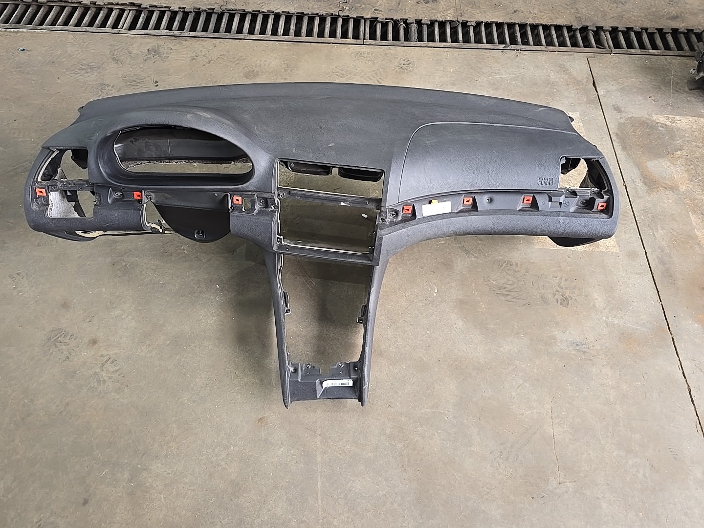 Tablier BMW 1 (E87) | 03 - 13 Imagem-0