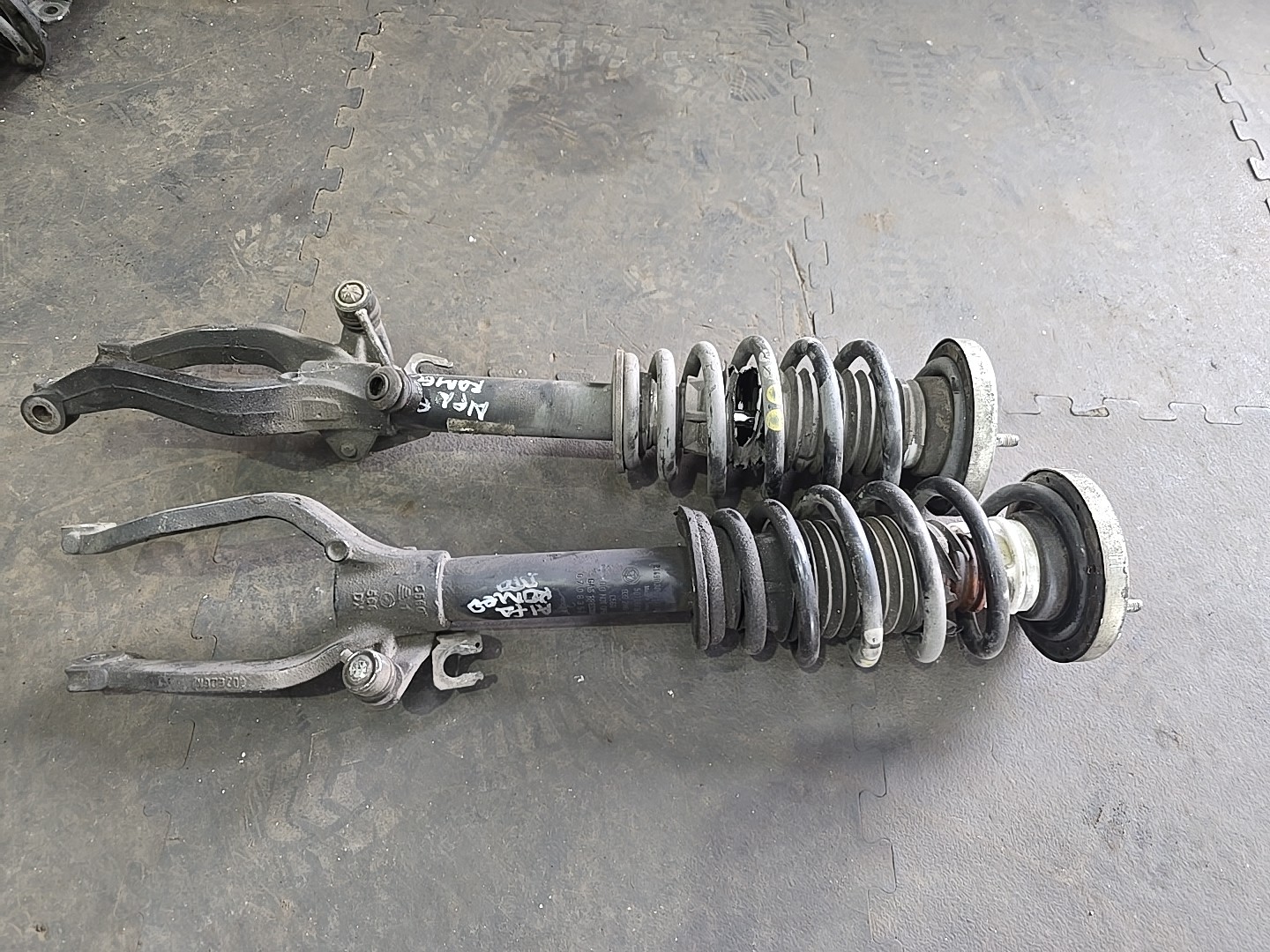 PACK DE SUSPENSÃO / AMORTECEDORES ALFA ROMEO 159 Sportwagon (939_) | 05 - 12 Imagem-2