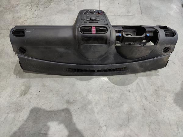 Tablier OPEL CORSA C (X01) | 00 - 09 Imagem-1
