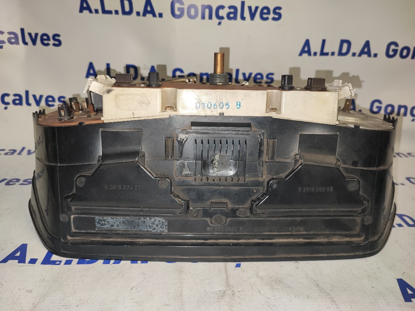 Quadrante MERCEDES-BENZ 190 (W201) | 82 - 93 Imagem-1