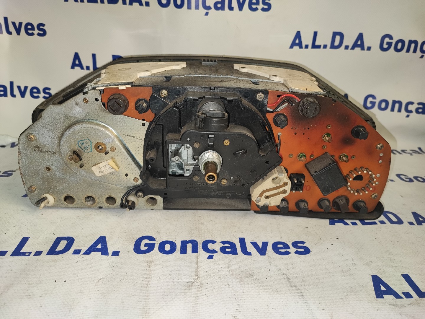 Quadrante MERCEDES-BENZ 190 (W201) | 82 - 93 Imagem-3