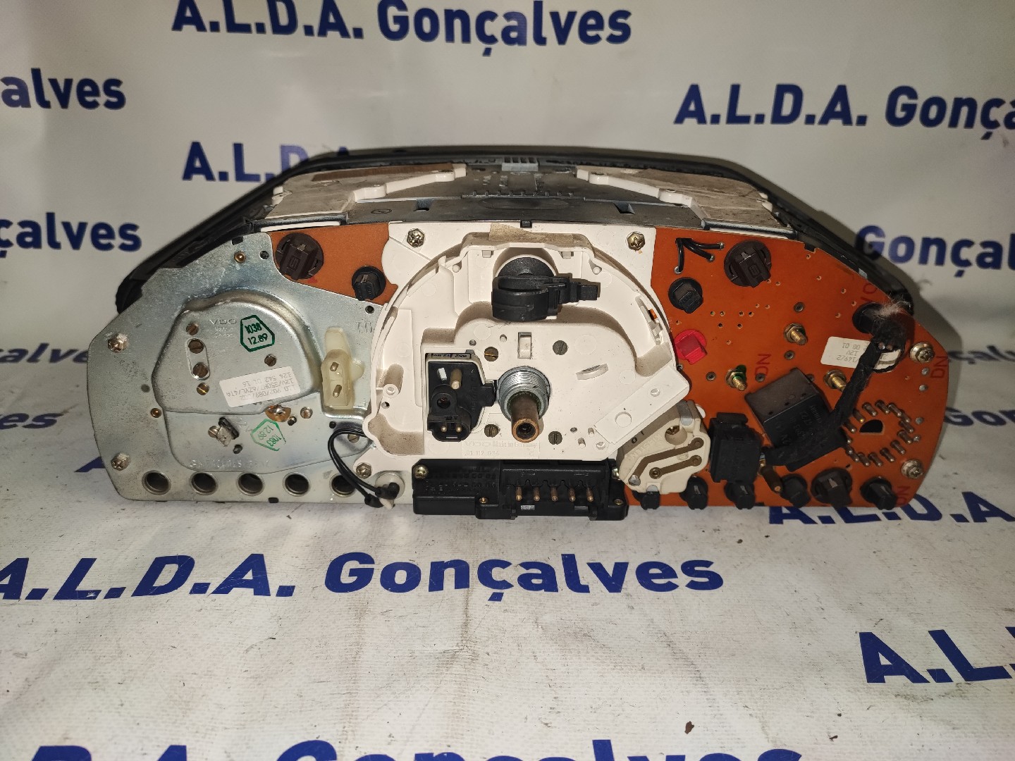 Quadrante MERCEDES-BENZ 190 (W201) | 82 - 93 Imagem-3