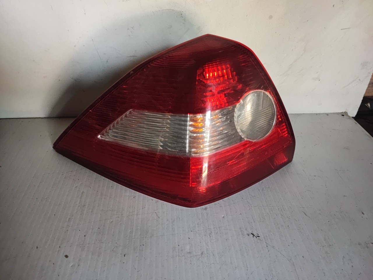 Farolim Stop Esq RENAULT - ID S_2802