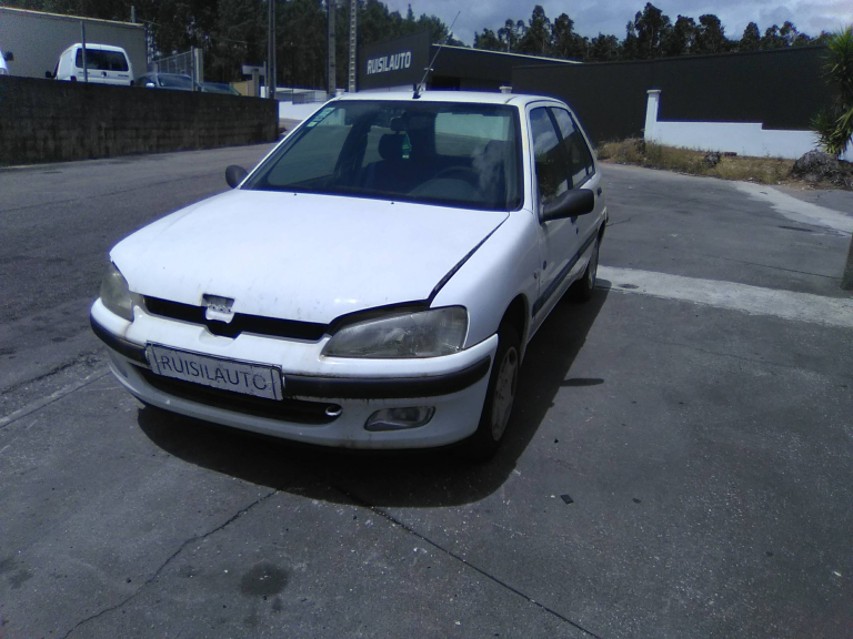 106 II  PEUGEOT - ID V_V5553