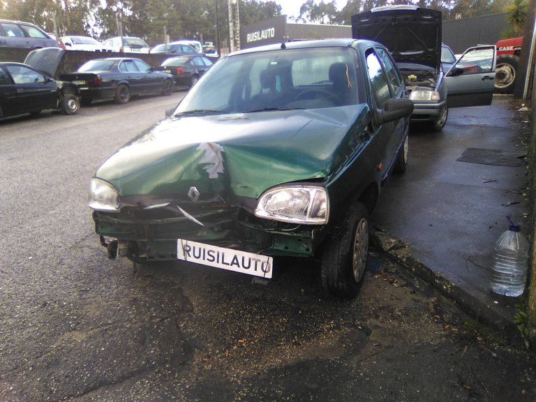 CLIO I  RENAULT - ID V_V7739