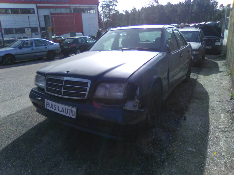 C-CLASS  MERCEDES-BENZ - ID V_V7671