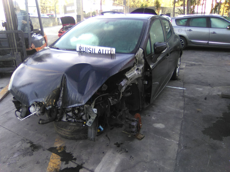 CLIO IV  RENAULT - ID V_V7560