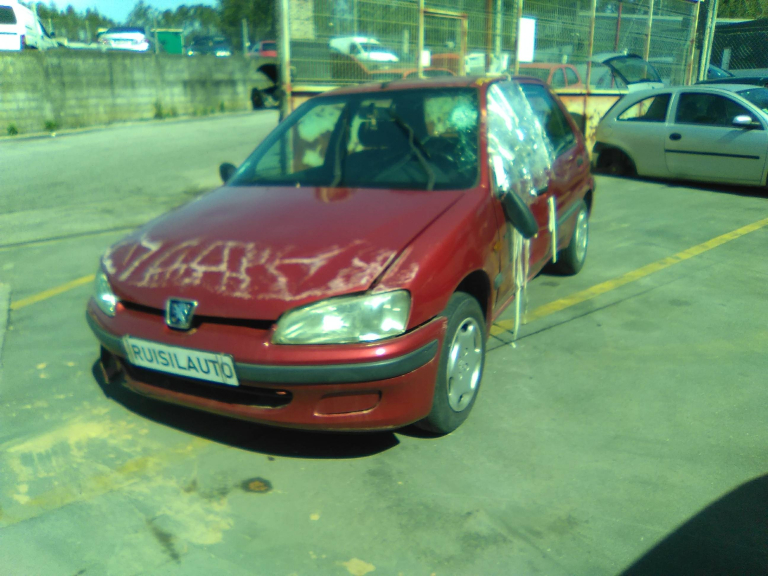 106 II  PEUGEOT - ID V_V7120