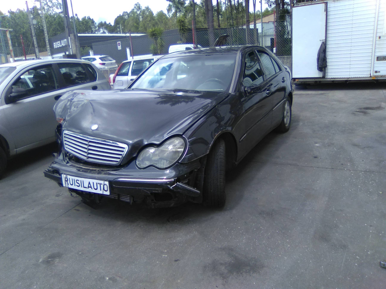 C-CLASS  MERCEDES-BENZ - ID V_V7235
